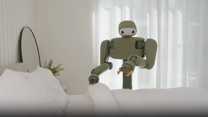 robot making cleaning